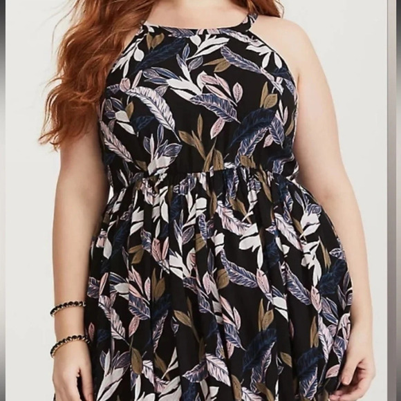 torrid Dresses & Skirts - Torrid Challis high neck sleeveless high low dress, size large